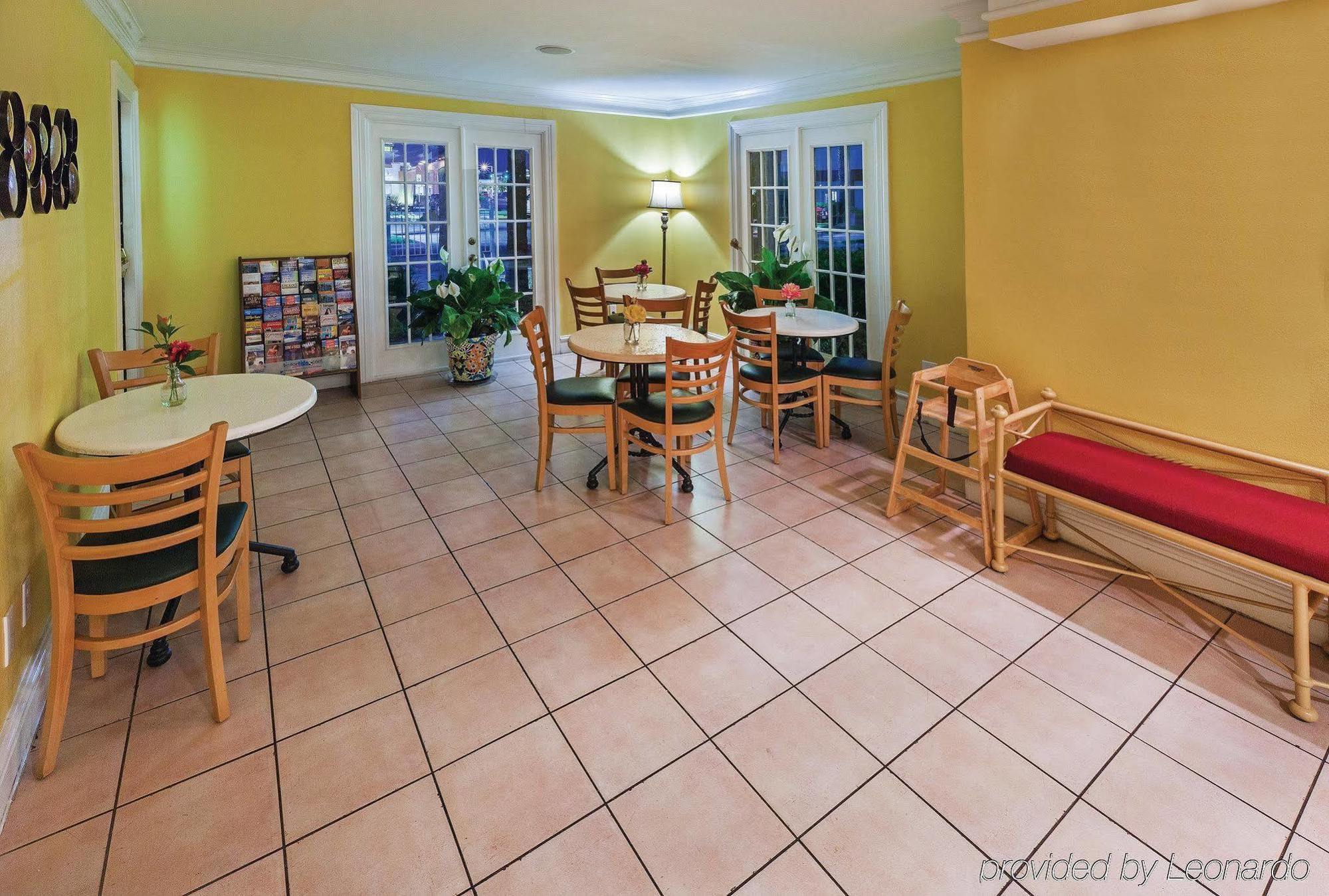 La Quinta By Wyndham Mcallen La Plaza Mall Bagian luar foto