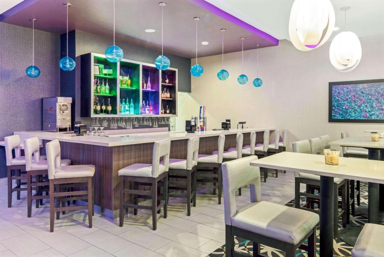 La Quinta By Wyndham Mcallen La Plaza Mall Bagian luar foto